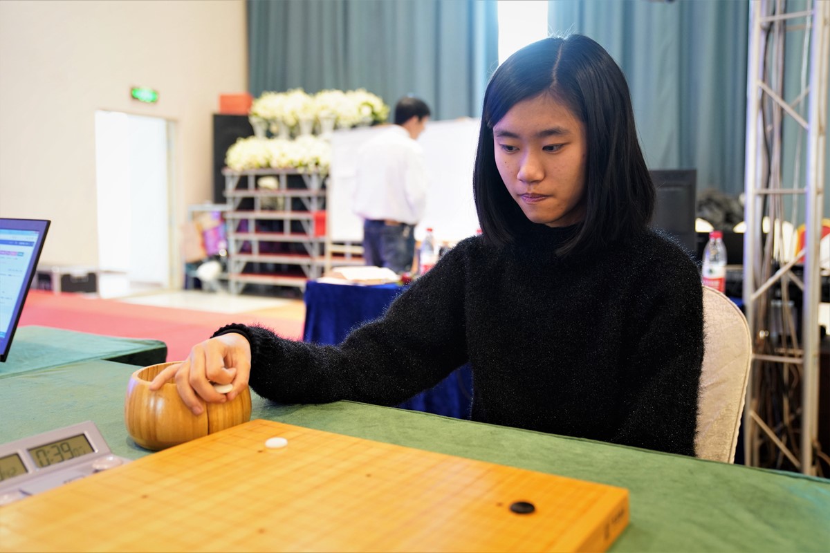 辽宁 龙港杯天王对决马天放胜何鑫 独占鳌头八轮全胜