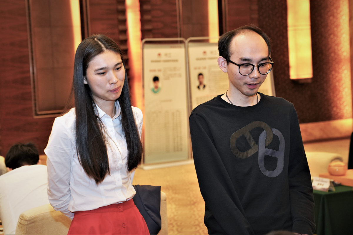 1557144840126246.jpg 张跃然和蓝天.jpg