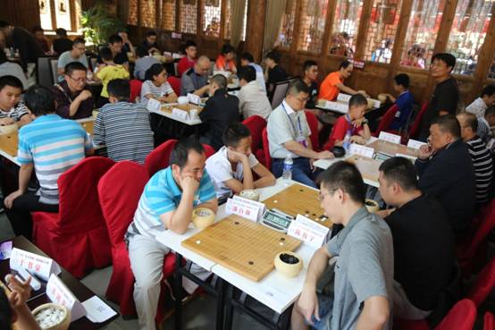 2018“安义古村杯”南昌围棋公开赛在安义古村唐樟广场举行